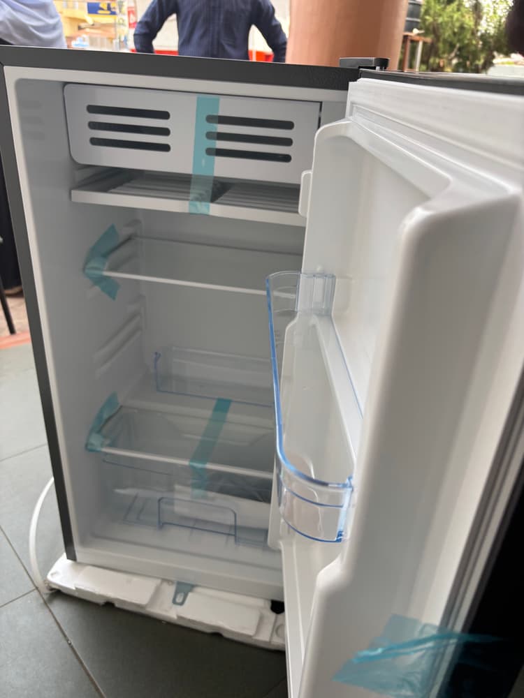 Pearl Table top fridge  - Image 1
